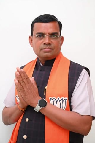 હળવદ: પસાર થતી ત્રણેય કેનાલ ઉનાળામાં ચાલુ રાખવા હળવદ ભાજપ પ્રમુખ ની માંગ