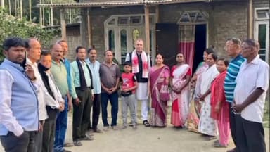 তেজপুৰ: শোণিতপুৰ জিলাৰ বৰআটি গাঁৱত উপস্থিত হৈ ৰাইজৰ সৈতে মত বিনিময় ভাৰতীয় জনতা পাৰ্টিৰ ৰাজ্যিক উপ সভাপতিৰ