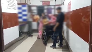 বাদুড়িয়া: চাঁদরা এলাকায় খুন হয়ে যাওয়া তৃণমূল কর্মীর স্ত্রী কীটনাশক খেয়ে আত্মহত্যার চেষ্টা করল