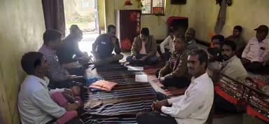 दलौदा: कचनारा मंडलम पंचायत के गांवों में 'बूथ चलो, गांव चलो' अभियान के तहत कांग्रेस समिति का गठन