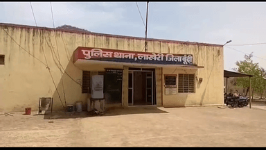 इंद्रगढ़: लाखेरी में चोरी की वारदातें नहीं थम रही, दो अलग-अलग चाय की दुकानों से 2 मोबाइल चोरी, बाइक सवार दो बदमाश फरार