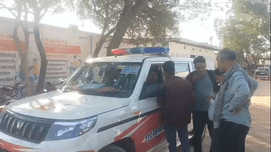 पवई: सुनवानी रोड सिरसी पटना के पास दर्दनाक हादसा, दो बाइकें भिड़ीं, पिता-पुत्र समेत तीन घायल