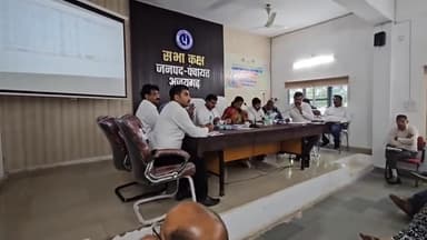 अजयगढ़: कलेक्टर ऊषा परमार एक्शन मोड में: विकास कार्यों में लापरवाही पर दिए सख्त निर्देश