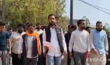 चाचौड़ा: महाकाल पालकी यात्रा में अभद्रता का आरोप, बीनागंज चौकी प्रभारी के खिलाफ हिंदू समाज ने दिया ज्ञापन, दी चेतावनी