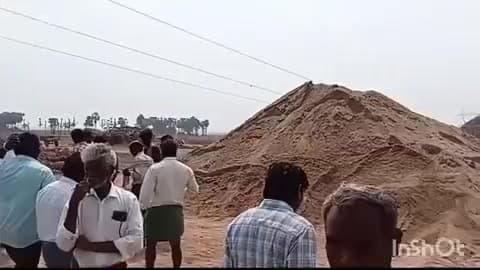 ఇల్లందు: వెంగళరావు ప్రాజెక్టు నిర్మాణ పనులపై చండ్రుగొండ మండల పరిధిలోని సీతయ్య గూడెం,దామరచర్ల రైతులు ఆగ్రహం వ్యక్తం చేశారు