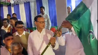 সীতাই: চামটায় BJP ছেড়ে তৃণমূল কংগ্রেসে যোগদান ত্রিশটি পরিবার, উপস্থিত সাংসদ