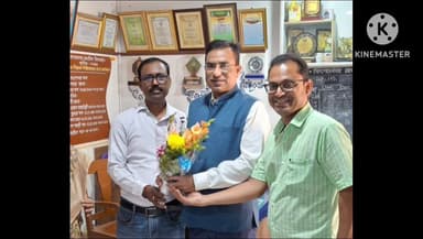 দেশপ্রাণ: কাঁথির কিশোরনগর প্রাথমিক বিদ্যালয়ের সরস্বতী পুজোর প্রীতিভোজে উপস্থিত DPSCর চেয়ারম্যান হাবিবুর রহমান