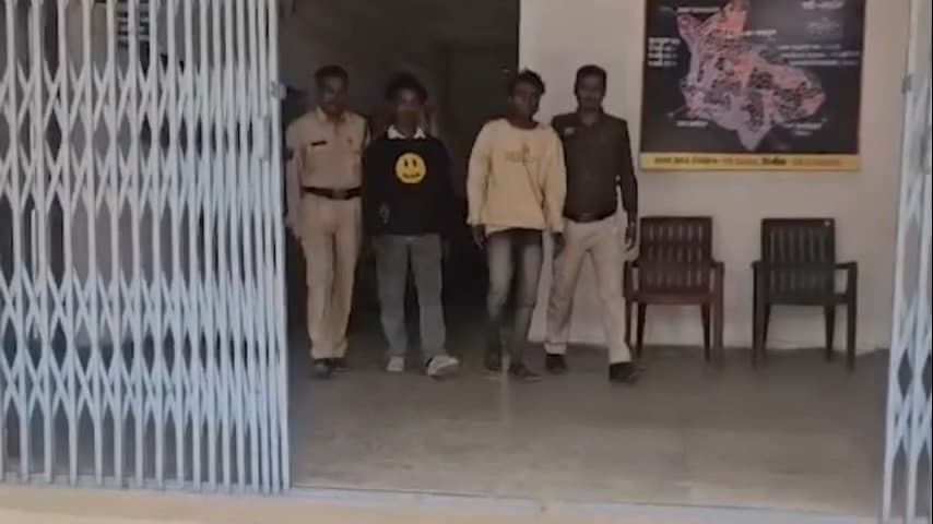 उदयपुर धरमजयगढ़: नाबालिग सहेलियों से दरिंदगी, शादी का झांसा देकर जंगल ले गया आरोपी, पुलिस ने 12 घंटे में मुख्य आरोपी व साथी को पकड़ा