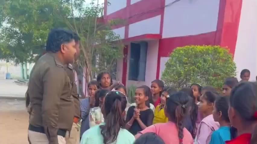 पलेरा: कनेरा पुलिस ने आज छात्रावास में छात्र-छात्राओं को दी कानूनी जानकारी