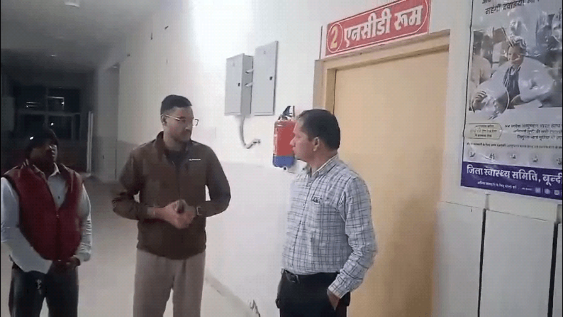 इंद्रगढ़: सीएमएचओ डॉ. ओ.पी. सामर ने देईखेड़ा सामुदायिक स्वास्थ्य केंद्र का किया औचक निरीक्षण, दिए आवश्यक दिशा-निर्देश