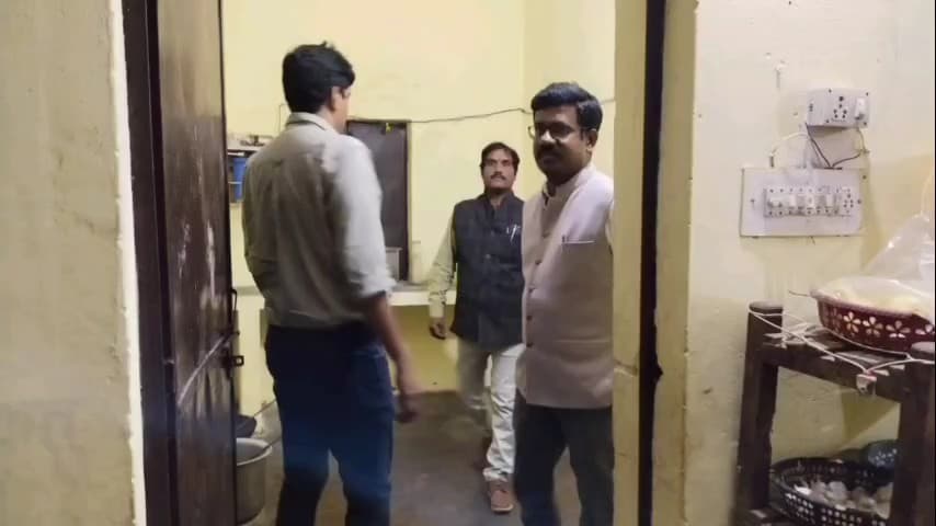 कोटर: सतना में कलेक्टर ने किया आकस्मिक निरीक्षण, व्यवस्थाओं का लिया जायजा