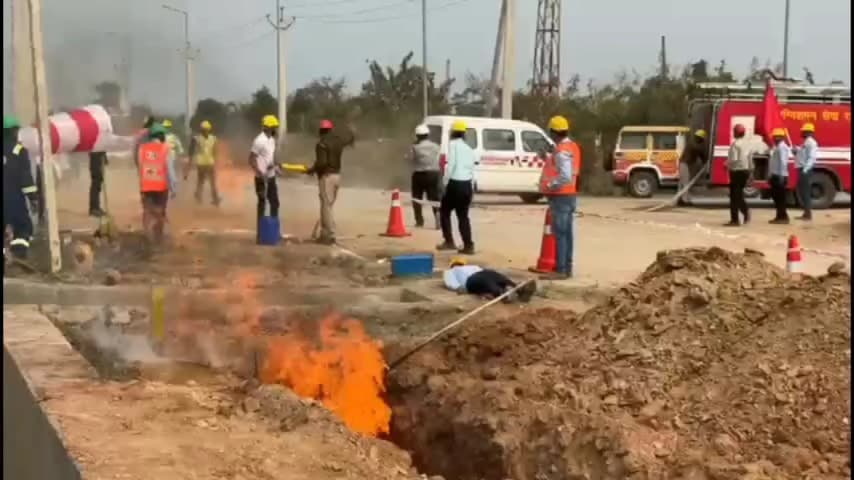 गंगरार: गंगरार में गैस लीकेज पर ऑफ-साइट मॉकड्रिल, राहत और बचाव का अभ्यास किया गया