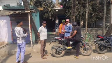 उधवा: उधवा प्रखंड के विभिन्न इलाकों में बिजली विभाग की टीम ने आठ बकायादारों का विद्युत कनेक्शन काटा
