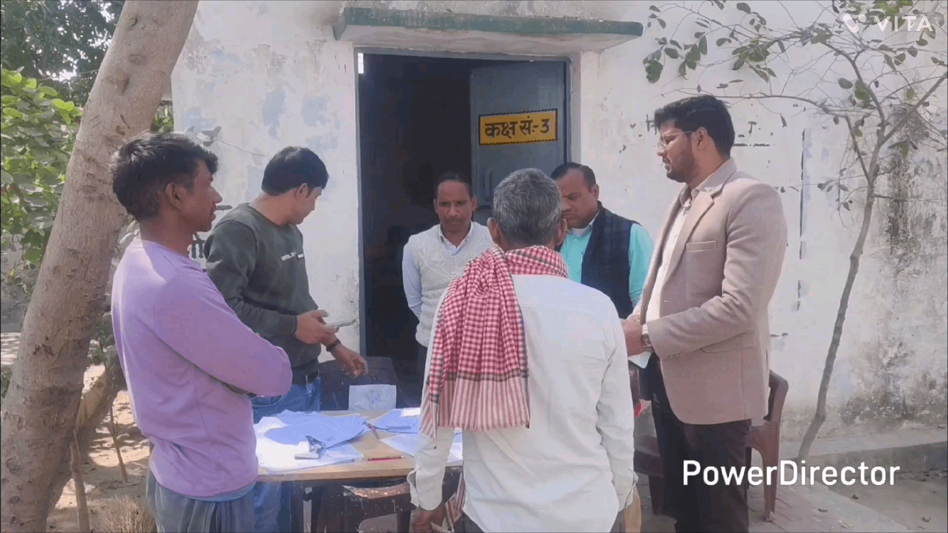 पटियाली: पटियाली में एसडीएम ने एसआईआर पुनरीक्षण कार्य का किया औचक निरीक्षण, बीएलओ के कार्य की सराहना की