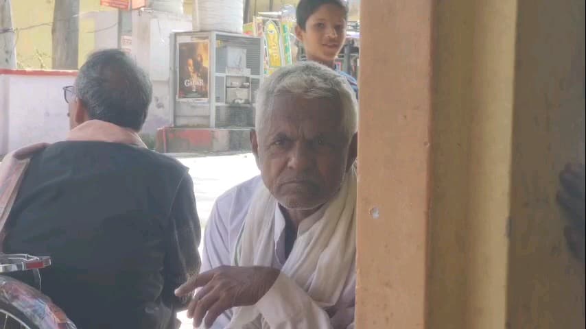 पटियाली: गंजडुंडवारा थाना क्षेत्र के वृद्ध के खाते से साइबर फ्रॉड ने 50 हजार से अधिक रुपये किए पार