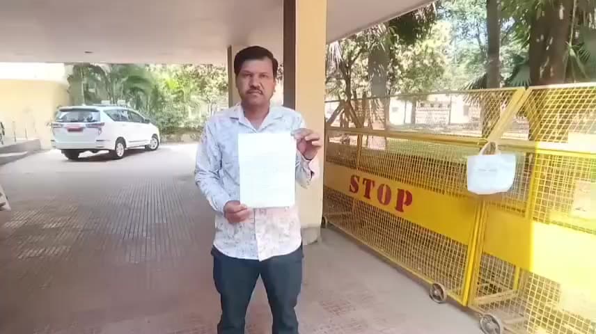 तेंदूखेड़ा: पानी निकासी की नालियां तोड़ किसान ने किया अवैध कब्जा, पीड़ित किसान ने कलेक्टर से की शिकायत