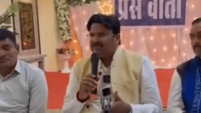 भिंड: द उदय पैलेस में पूर्व बिधायक ने 
नेशनल हाईवे 719 को लेकर प्रेसवार्ता की आयोजित