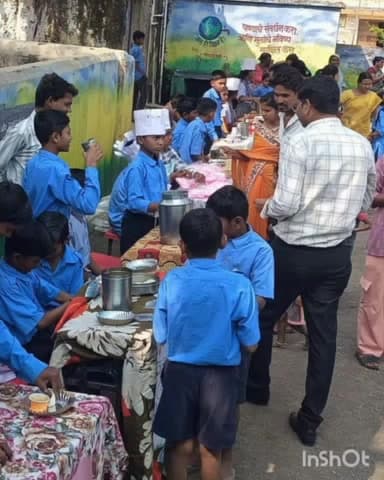 हिंगणघाट: जिल्हा परिषद उच्च प्राथमिक शाळा वाघोली येथे 'बाल आनंद मेळावा' उत्साहात संपन्न चिमुकल्यांच्या खाद्यपदार्थांच्या स्टॉल्सन