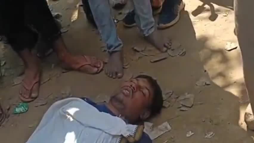 अलीगंज: जैथरा के अंगरइया में अज्ञात वाहन की टक्कर से सड़क हादसा, एक की मौत, मौके पर पहुंची जैथरा पुलिस, शव एटा मोर्चरी पहुंचा