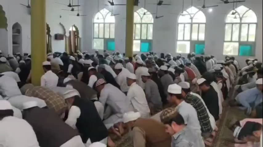 हसनपुर: रमजान के पहले जुमे पर मस्जिदों में रही रौनक, अकीदतमंदों ने मुल्क में अमन-ओ-अमान की मांगी दुआ