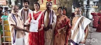 భద్రాచలం: భద్రాచలం సీతారామచంద్రస్వామి వారి నిత్యాన్నదానానికి విశాఖపట్నం కు చెందిన అపురూప 1,11,116 విరాళం అందజేత
