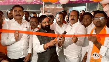 महाड: मंगळवेढा तालुका येथे शिवसेनेच्या जनसंपर्क कार्यालयाचे उद्घाटन संपन्न