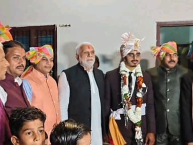 नरसिंहगढ़: विधायक मोहन शर्मा नरसिंहगढ़ क्षेत्र के शादी कार्यक्रमों में हुए शामिल, लोगों से की मुलाकात