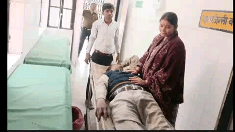 सिराथू: दारानगर के स्कूटी सवार युवक को अझुवा में अज्ञात वाहन ने मारी टक्कर, घायल सवार को अस्पताल में किया गया भर्ती