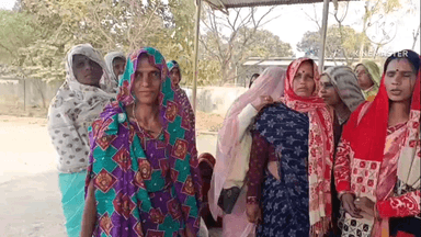 नागौद: बिजली बिलों से परेशान उपभोक्ताओं ने भाकियु के जिलाध्यक्ष ठाकुर प्रयाद सिंह को सौंपा ज्ञापन