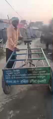 नीला हिन्बा सूखा कचरा गीला कचरा स्वच्छ भारत मिशन (ग्रामीण) लोहिया स्वच्छ बिसर अभियान वार्ड-सं.-12. पं. सुखासन,प्रखण्ड ग्
