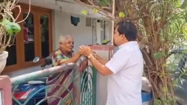 విశాఖపట్నం: దక్షిణ నియోజకవర్గం 32వ వార్డులో పలు ప్రాంతాలలో కార్పొరేటర్ కందుల నాగరాజు పర్యటించి స్థానిక సమస్యలు అడిగి తెలుసుకున్నారు