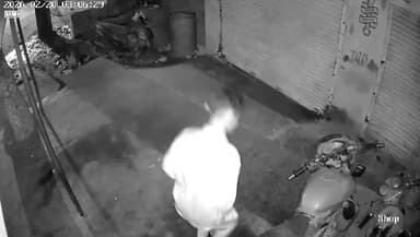 धामणगाव रेल्वे: जुना धामणगाव येथे पेट्रोल चोरी व वाहनांची तोडफोड;  दत्तापूर पोलीस ठाण्यात तक्रार दाखल