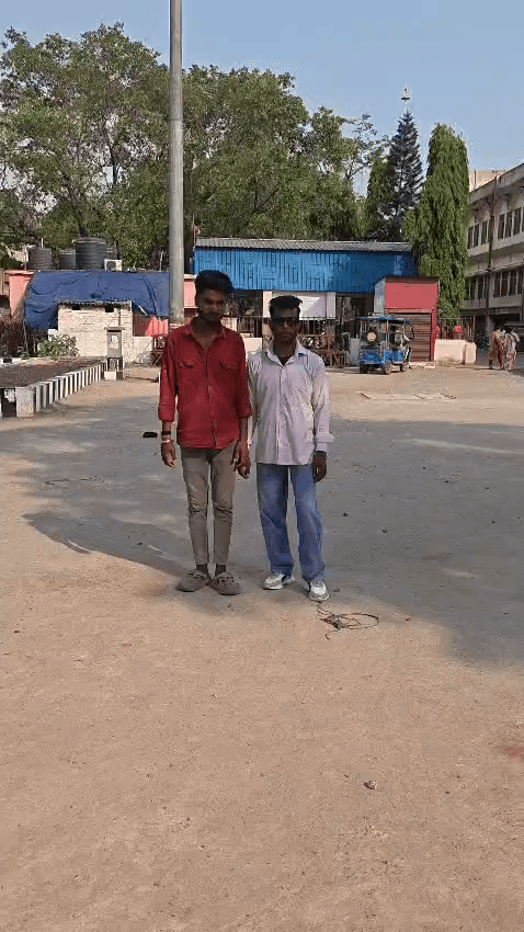 real Badal comedy aap log support kijiega video ko aage badhaie Apne Apne nij mein daliye