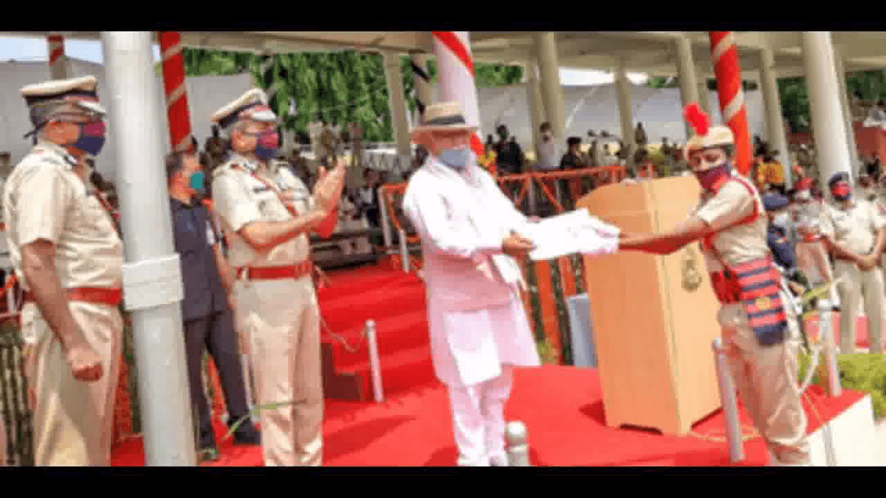 पुलिस अकादमी मधुबन में दीक्षांत समारोह में शामिल हुए CM खट्टर, 400 प्रोबेशनर उप निरीक्षकों को दिलाई शपथ #सीएम_खट्टर