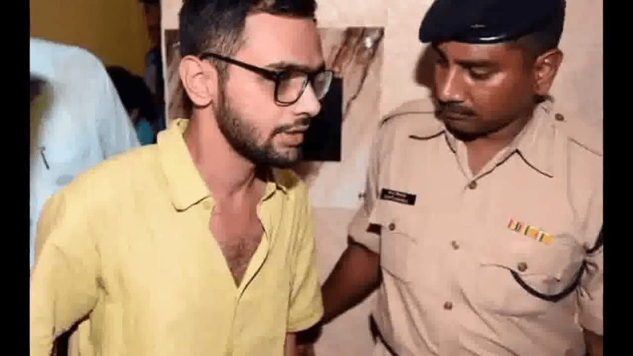 उमर खालिद के खिलाफ चार्जशीट मीडिया में लीक होने पर कोर्ट ने पुलिस से मांगा जवाब #दिल्ली_हिंसा