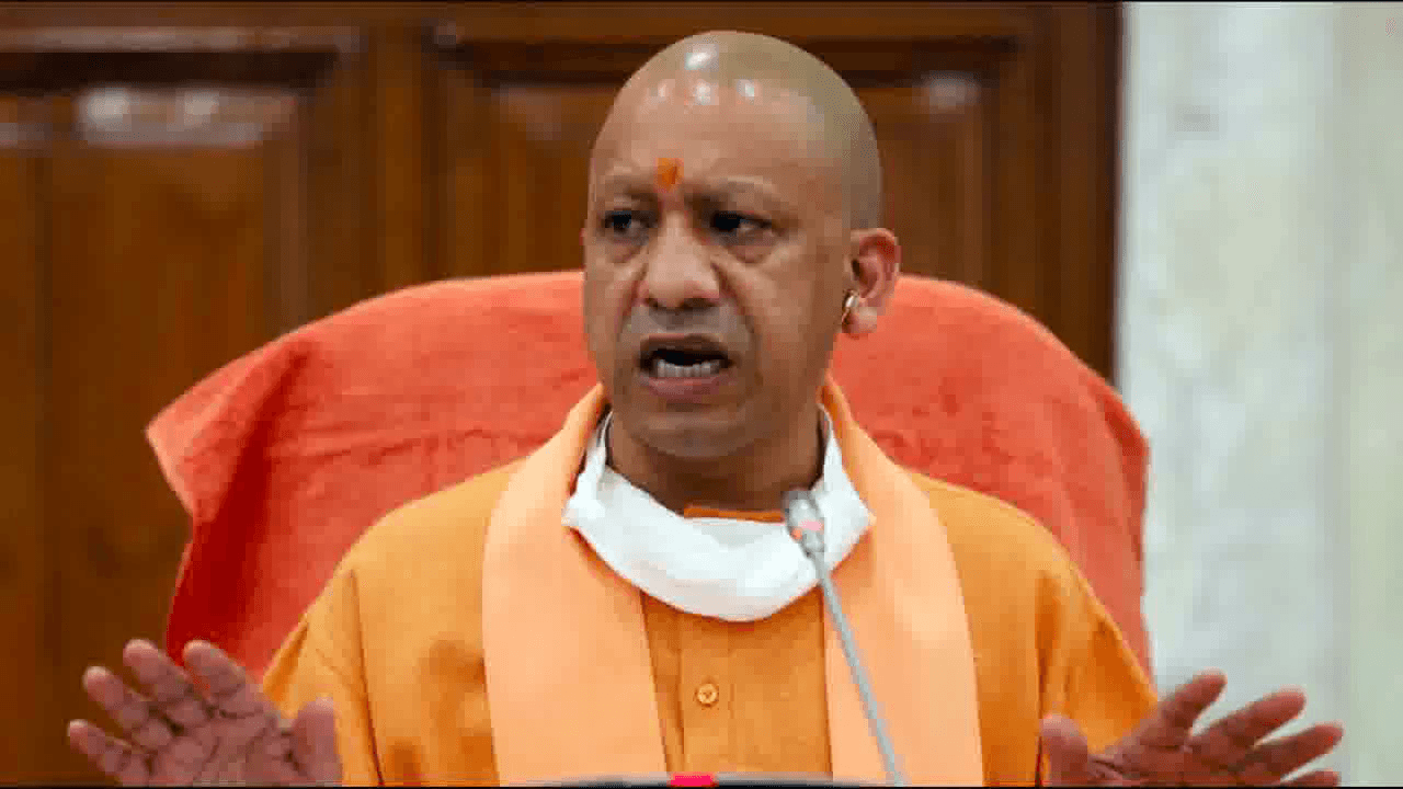 बरसात में कोविड-19 की थर्ड वेव की आशंका, सैनिटाइज़ेशन व फॉगिंग पर दें ध्यान: बैठक में अधिकारियों से CM योगी #यूपी_कोविड