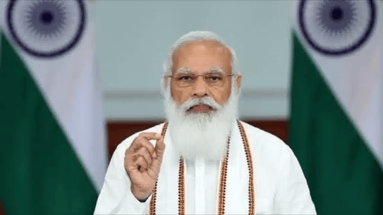 कारगिल दिवस पर पीएम मोदी ने दी शहीदों को श्रद्धांजलि, कहा- उनकी बहादुरी हमें हर दिन प्रेरित करती है #कारगिल_दिवस