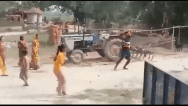 गोपालगंज में भूमि विवाद को लेकर दो पक्षों के बीच हुई फायरिंग व पथराव, वीडियो वायरल #भूमि_विवाद