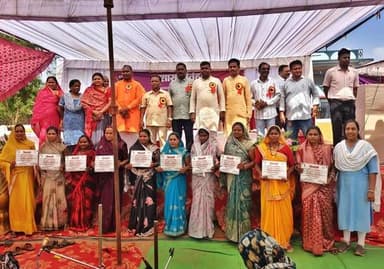 आमजनो की समस्याओं के त्वरित निराकरण हेतु जिले के डौंडी विकासखंड के ग्राम नर्राटोला में आयोजित हुआ जनसमस्या निवारण शिविर।...