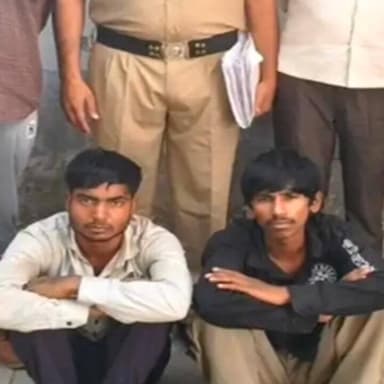 भिवानी में चोरी केस में दो आरोपी गिरफ्तार: 2 दिन के रिमांड पर, रेवाड़ी के रहने वाले; चोरी के गहने बरामद
#bhiwaninews #Re...