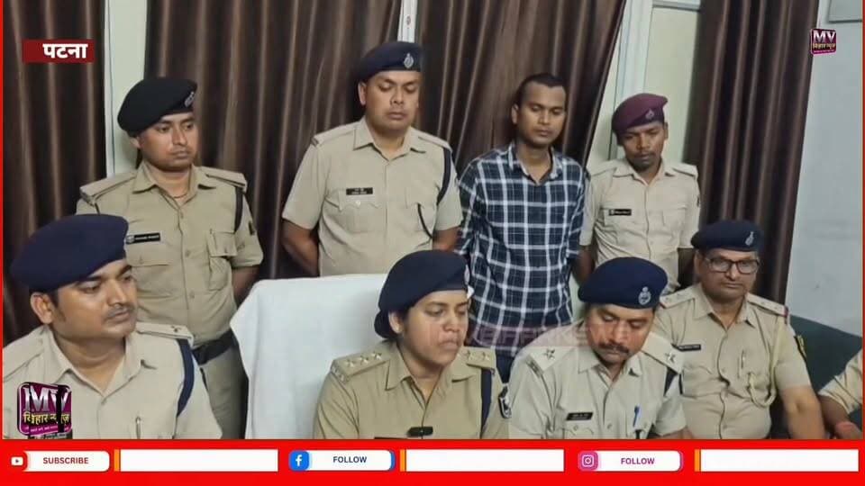 बक्सर में उत्पाद विभाग और शराब तस्कर के साथ ट्रेन में हुई हाथ पाई पकड़े गए तस्कर
#Biharsamachar #mvbiharnews #buxar #Patn...