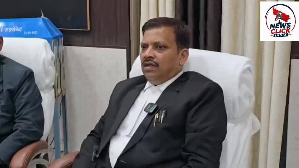 जिला अधिवक्ता संघ थानों पर अधिवक्ताओं से दुर्व्यवहार करने का उठाया मुद्दा...! सुनिए क्या बोले महामंत्री मथुरा देवनाथ अवस्थी
#lakhimpurkherinews #CMYogiAdityanath #SPKheri #dmkheri #लखीमपुरखीरी #लखीमपुर #खीरी #hilights #UPPolice #BrajeshPathak #अधिवक्ता
