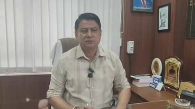 LIVE: पांवटा साहिब पहुंचे सिरमौर पुलिस कप्तान SP निश्चित सिंह नेगी थार हादसे की जांच को लेकर दिया बड़ा बयान,कहा दोषियों पर होगी सख्त कार्रवाई...
#सबसेतेजखबर #HimachalNews @topfans सबसे तेज खबर Sirmaur Police Paonta Sahib DC Sirmaur Himachal Pradesh Police #himachalpradeshpolice