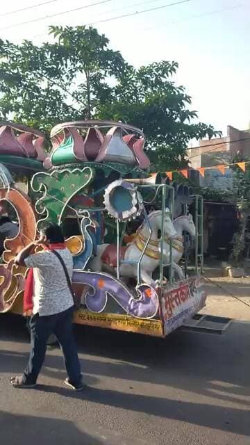 बड़े धूमधाम से निकाली गई श्री बाबा बिजलेश्वर मन्दिर की मूर्ति प्राण प्रतिष्ठा शोभायात्रा