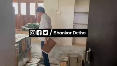 #पोकरण में खाद्य सुरक्षा दल ने की बड़ी कार्यवाई....
नकली घी का कारखाना पकड़ा, 900 किलो पाम ऑयल व 453 किलो घी जब्त
#jaisalmer #pokaran #ghi