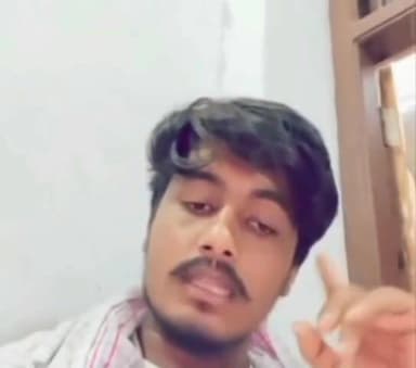 मोतिहारी में युवक ने VIDEO जारी कर बिहार पुलिस को दी धमकी, कुछ घंटों में पहुंचा सलाखों के पीछे
#मोतिहारी #BiharPolice #ViralVideo #MotihariNews #EastChamparan #BreakingNews #BiharNews #PoliceAction #ViralNews #SocialMedia #CrimeNews #Bihar #TrendingNow #NewsUpdate #MotihariPolice #ViralPost #FacebookReels #HindiNews #LatestNews #ExposeHindustan