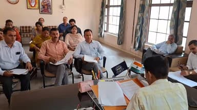 बाल विवाह रोकथाम को लेकर प्रशासन हुआ गंभीर, एसडीएम जोगिंदर पटियाल की अध्यक्षता में हुई अहम बैठक
#devbhoomilivehp #nonfollowersviewersfollowersシ゚vira #everyonehighlightsfollowers #nonfollowersviewersfollowersシ゚viralfollowersシ゚ #highlight2026 #nehighlightsfollowers