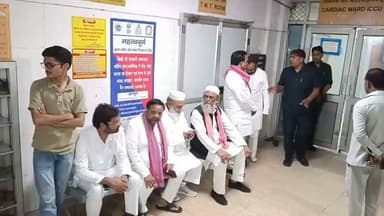 वरिष्ठ सपा नेता व पूर्व मंत्री राजेन्द्र चौधरी को दिल का दौरा पड़ा । मेदांता में भर्ती कराया गया है । सपा प्रमुख अखिलेश यादव मेदांता पहुंचे ।
#akhileshyadavsamajwadiparty