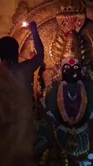 బోరంచ నల్ల పోచమ్మ కు శనివారం ఉదయం ప్రత్యేక హారతి