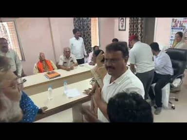 झाबुआ नगर पालिका में 13 दुकानों के लिए बैठक में में विवाद हुई गहमागहमी #ranapurlive
